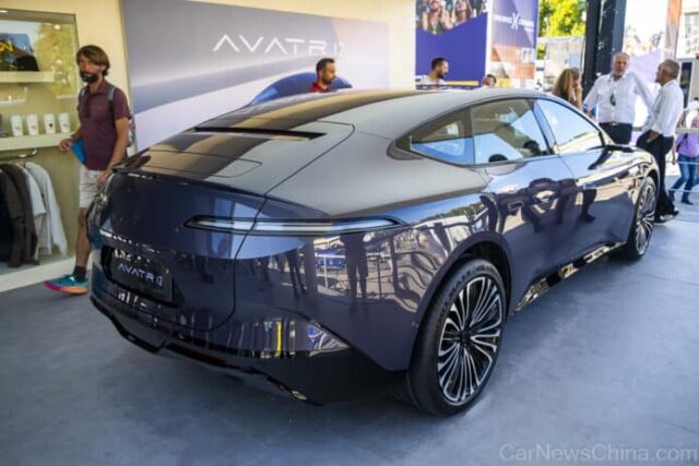 Avatr 15 spy shots show new electric SUV