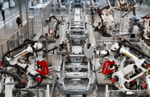 Xiaomi SU7: customers line up for test drives til 3 am Xiaomi SU7: customers line up for test drives til 3 am