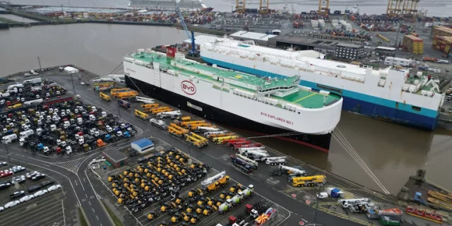 A Threat to Tesla? - Chinese Electric Cars Pile Up in German Ports – Is a Price Crash Imminent