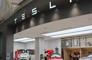 China’s EV price war flares up again after Tesla drops the cost of some models to the lowest point in 5 years China’s EV price war flares up again after Tesla drops the cost of some models to the lowest point in 5 years