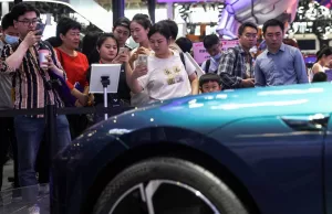 Elon Musk’s Tesla teams up with China’s Baidu for driver assistance Elon Musk’s Tesla teams up with China’s Baidu for driver assistance