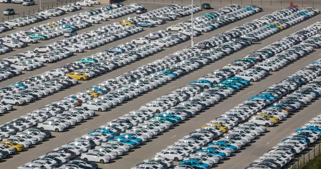 EV Rise Helps BYD Overtake Geely to Become China’s Car King