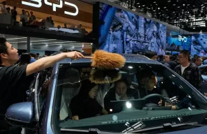 Tesla boss Musk visits China as carmakers show off EV models at auto show Tesla boss Musk visits China as carmakers show off EV models at auto show