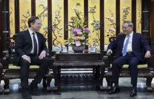 Tesla founder Musk meets Chinese Premier as competitors show off new EVs | BreakingNews.ie Tesla founder Musk meets Chinese Premier as competitors show off new EVs | BreakingNews.ie