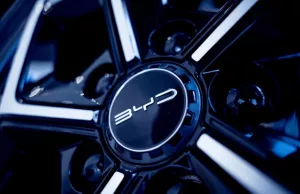 Tesla’s Chinese Rival BYD Dives Into Luxury SUV Market, Unveiling Super 3 And Bao 8 Models To Rival Jaguar Land Rover – BYD (OTC:BYDDY) Tesla's Chinese Rival BYD Dives Into Luxury SUV Market, Unveiling Super 3 And Bao 8 Models To Rival Jaguar Land Rover - BYD (OTC:BYDDY)