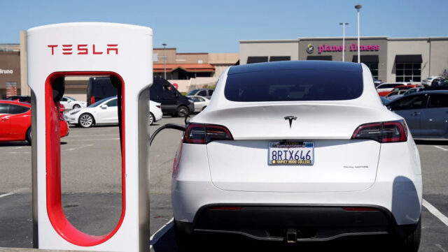 Tesla's growth in China will be a 'struggle': Analyst