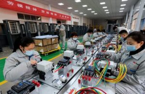 The US EV industry now faces a choice: Tax credits or Chinese… The US EV industry now faces a choice: Tax credits or Chinese…