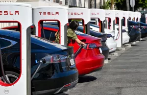 Trending tickers: Tesla, Microsoft, Wise, Dr. Martens Trending tickers: Tesla, Microsoft, Wise, Dr. Martens