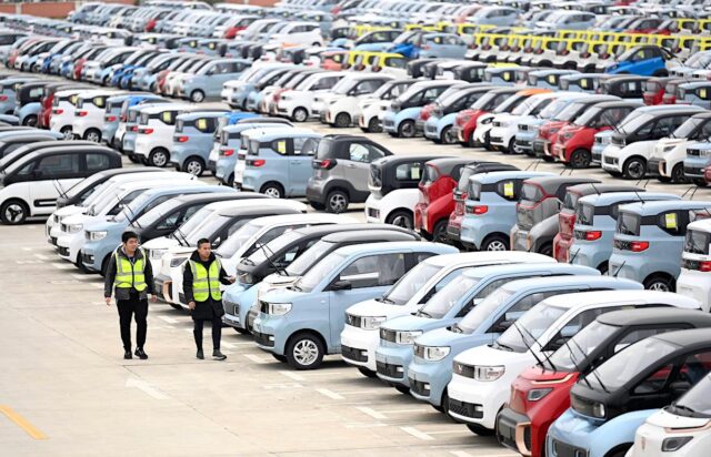 Two Sessions: EVs dominate Chinese provincial plans