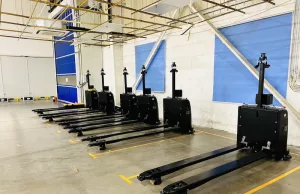 BYD integrates ForwardX robots into battery production line BYD integrates ForwardX robots into battery production line