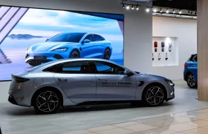 Tesla’s Most Dangerous Rival Just Revealed Its 1,200 Mile Range Hybrids – SlashGear Tesla's Most Dangerous Rival Just Revealed Its 1,200 Mile Range Hybrids - SlashGear