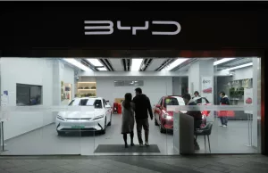 A long range plug-in hybrid with a low price – Pearls and Irritations A long range plug-in hybrid with a low price - Pearls and Irritations