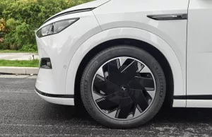 Sunday China Drive | Xpeng X9 is a starship on wheels Sunday China Drive | Xpeng X9 is a starship on wheels