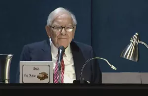 Warren Buffett’s Berkshire Hathaway trims its stake in Chinese EV maker BYD to 6.9% Warren Buffett’s Berkshire Hathaway trims its stake in Chinese EV maker BYD to 6.9%