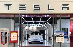 Tesla Renews Bid to Break Into Insurance Business in China Tesla Renews Bid to Break Into Insurance Business in China