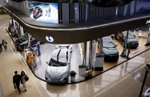 Mercedes-Benz exits luxury EV joint venture with BYD, Chinese OEM takes control Mercedes-Benz exits luxury EV joint venture with BYD, Chinese OEM takes control