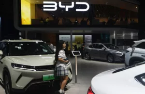 China’s carmakers don’t see the country’s fierce price war ending anytime soon as they press suppliers for discounts China’s carmakers don’t see the country’s fierce price war ending anytime soon as they press suppliers for discounts