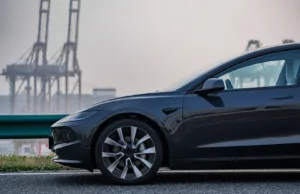 Tesla China receives apology from car blogger over dishonest braking test Tesla China receives apology from car blogger over dishonest braking test