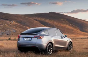 Tesla China sees 17,100 new vehicle registrations in Q4’s 7th week Tesla China sees 17,100 new vehicle registrations in Q4's 7th week