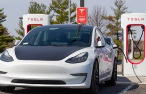 Tesla’s (NASDAQ:TSLA) October Sales in China Fall Amid Stiff Competition Tesla’s (NASDAQ:TSLA) October Sales in China Fall Amid Stiff Competition