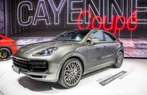 Porsche cutting almost a third of Chinese dealers as sales decline even faster Porsche cutting almost a third of Chinese dealers as sales decline even faster