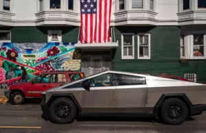 Tesla’s Stock is Soaring Even as Its Car Sales Sag Tesla’s Stock is Soaring Even as Its Car Sales Sag