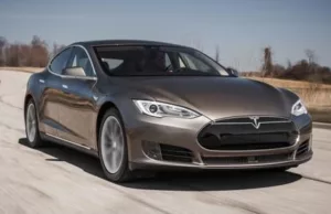 Chinese BYD edging closer to Tesla in Sales Chinese BYD edging closer to Tesla in Sales