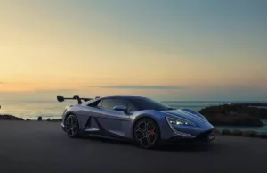 ‘India’s First Flying Car’: BYD’s New YangWang U9 Jumping Over Potholes Sparks Memefest 'India's First Flying Car': BYD's New YangWang U9 Jumping Over Potholes Sparks Memefest