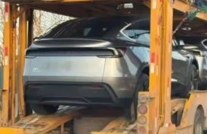 Tesla Begins Shipping Refreshed Model Y to Showrooms in China Tesla Begins Shipping Refreshed Model Y to Showrooms in China