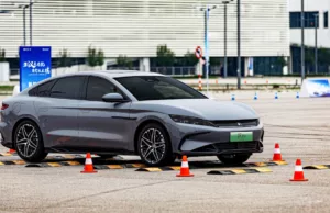 BYD confirms plans for EVs with all-solid-state batteries to begin rolling out in 2027 BYD confirms plans for EVs with all-solid-state batteries to begin rolling out in 2027