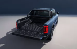 Fully Charged Show: BYD Shark 6 – A hybrid that actually makes sense? Fully Charged Show: BYD Shark 6 – A hybrid that actually makes sense?