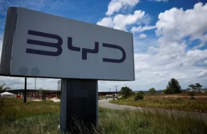 A five-minute charge to go 250 miles? This Chinese EV giant claims it can offer just that A five-minute charge to go 250 miles? This Chinese EV giant claims it can offer just that