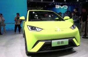 BYD aims to double overseas sales to 800,000 in 2025, says chairman BYD aims to double overseas sales to 800,000 in 2025, says chairman