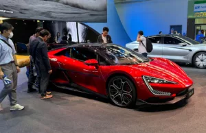 BYD aims to sell 5.5 million cars in 2025, report says BYD aims to sell 5.5 million cars in 2025, report says