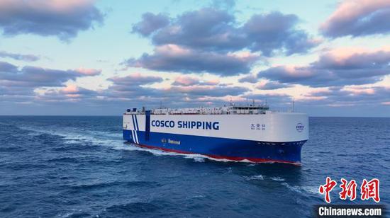 The dual-fuel car carrier with a capacity of packing 8,600 vehicles, named Wen Jing Kou, is delivered, March 20, 2025. (Photo/China News Service)