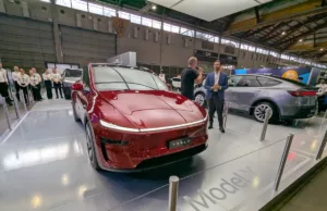 New 2025 Tesla Model Y debuts in Australia, as orders surpass 200,000 in China New 2025 Tesla Model Y debuts in Australia, as orders surpass 200,000 in China