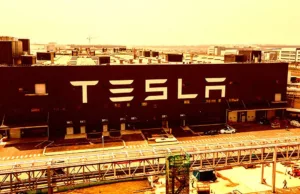 Tesla Suddenly Suspends Full Self-Driving Trial in China Tesla Suddenly Suspends Full Self-Driving Trial in China