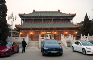 Trump’s Tesla Display at the White House Revives Memories of Musk in Beijing Trump’s Tesla Display at the White House Revives Memories of Musk in Beijing