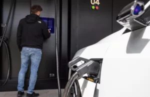 Charge wars: Chinese automakers race to develop ultra-fast EV charging Charge wars: Chinese automakers race to develop ultra-fast EV charging