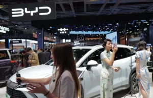 China’s Carmakers Roll Out Red Carpet for Reporters, Influencers China’s Carmakers Roll Out Red Carpet for Reporters, Influencers