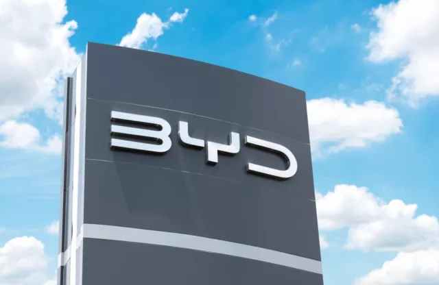 Tesla Rival BYD's Hungary Facility Takes Shape, Poised To Produce 200,000 EVs Annually: Report - BYD (OTC:BYDDF), BYD (OTC:BYDDY)
