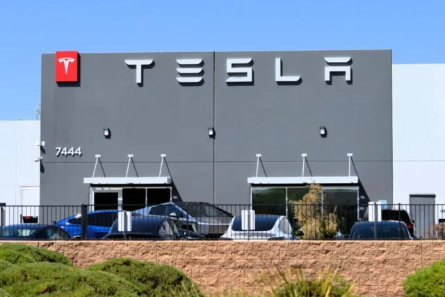 Tesla Stops Taking Orders For US-Made Model S, X In China: Report