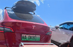 A Tesla owner modified his car into an “extended-range” version A Tesla owner modified his car into an “extended-range” version