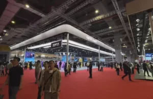 Auto shows drive up holiday consumption Auto shows drive up holiday consumption