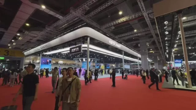 Auto shows drive up holiday consumption