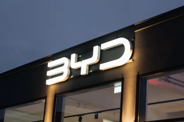 BYD to help develop Pakistan's largest charging network
