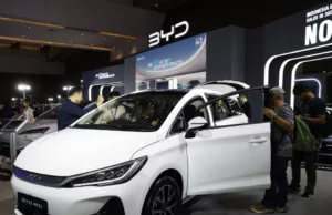 China auto shares plunge as BYD offers wide-ranging incentives China auto shares plunge as BYD offers wide-ranging incentives