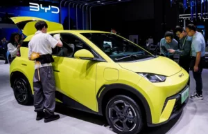 China auto shares sink after BYD offers trade-in incentives China auto shares sink after BYD offers trade-in incentives