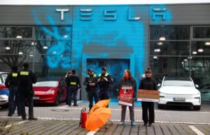 Tesla loses halo as ‘top-choice’ EV brand in China, lets BYD catch up in Europe, UBS says Tesla loses halo as ‘top-choice’ EV brand in China, lets BYD catch up in Europe, UBS says