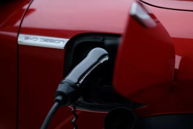 BYD to build network of ultra-fast charging stations in Europe